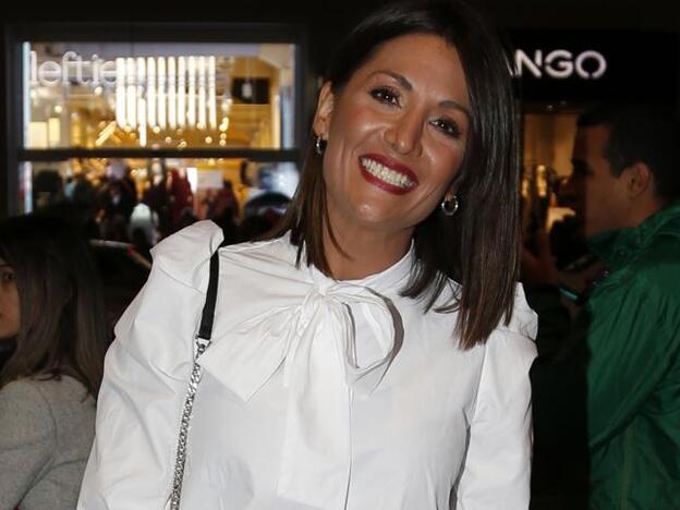 Nagore Robles pone color al otoño con un vestido de flores de Uterqüe que hace tipazo