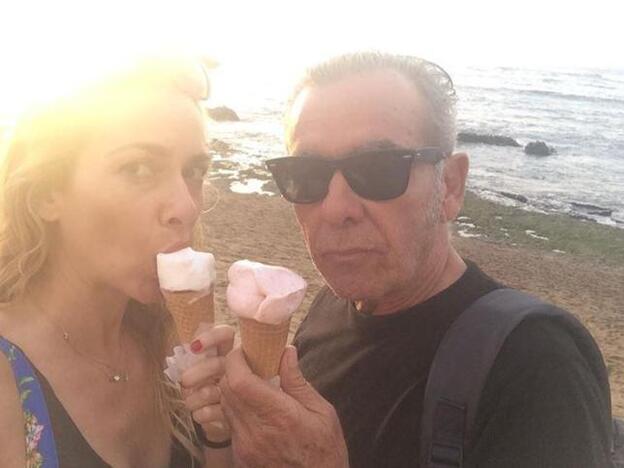 Muere el padre de Kira Miró