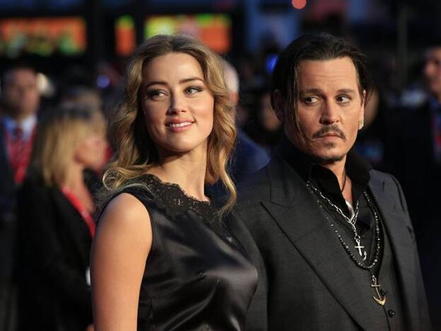 Amber Heard pide un examen mental para Johnny Depp