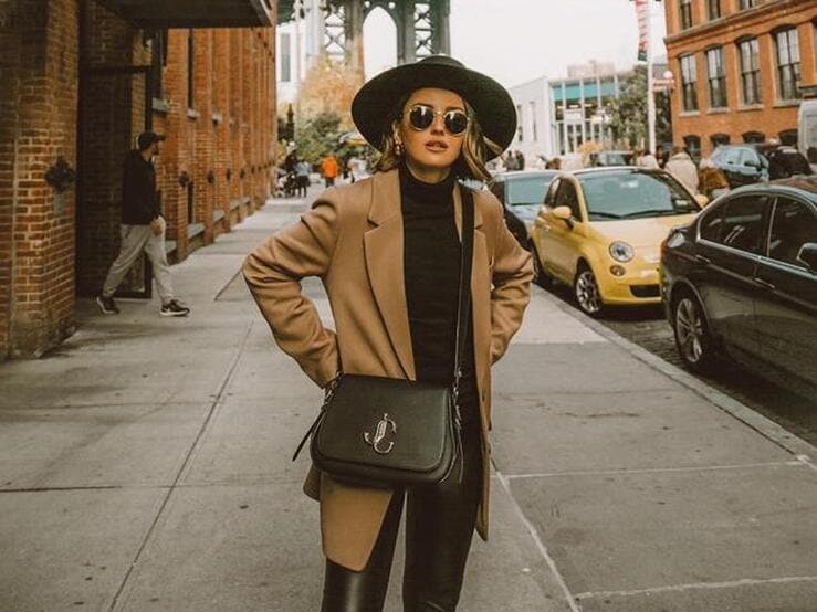 Fotos: Alexandra Pereira propone 7 looks, uno para cada día de la semana,  con una blazer beige | Mujer Hoy