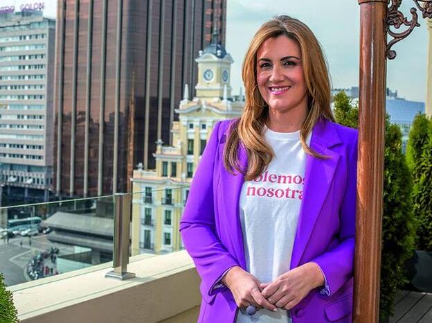 Carlota Corredera: "Espero que los hombres lean mi libro. Sin ellos, la igualdad no es real"