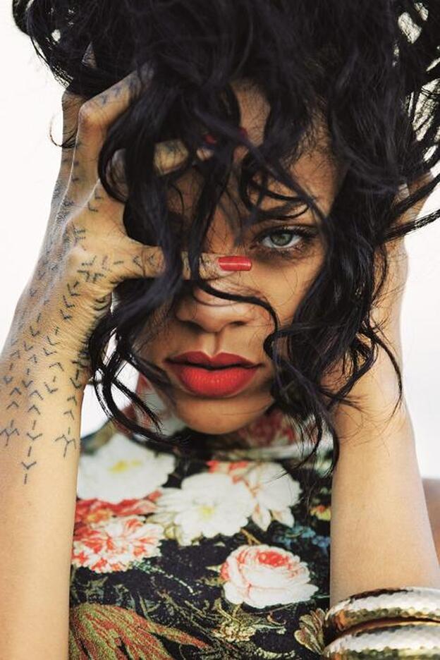 Rihanna, un canto a sí misma