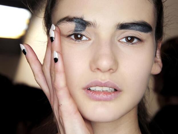 Peel off nails: la base para el esmalte de uñas que quita cualquier manicura en menos de cinco minutos