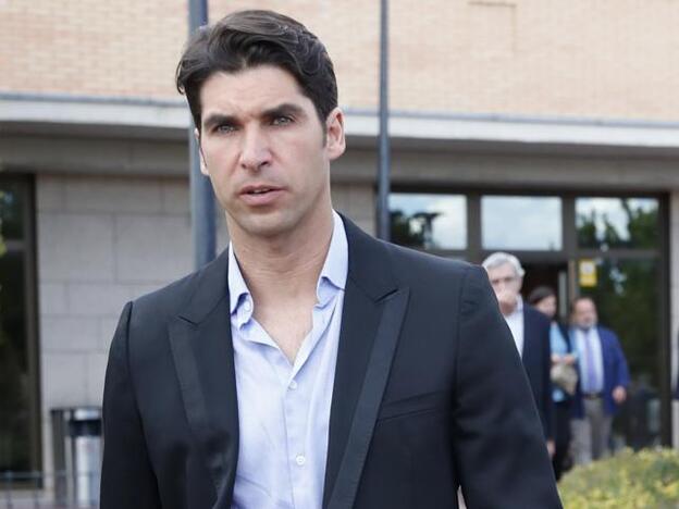 Las acciones legales que podría emprender Cayetano Rivera por las informaciones y las fotos junto a Karelys Rodríguez