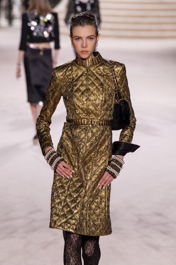 Nuestros looks favoritos del desfile Chanel Metiers d'Art 2020