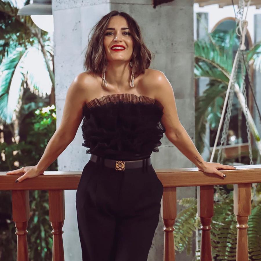 Looks para la cena de empresa: top de Zara