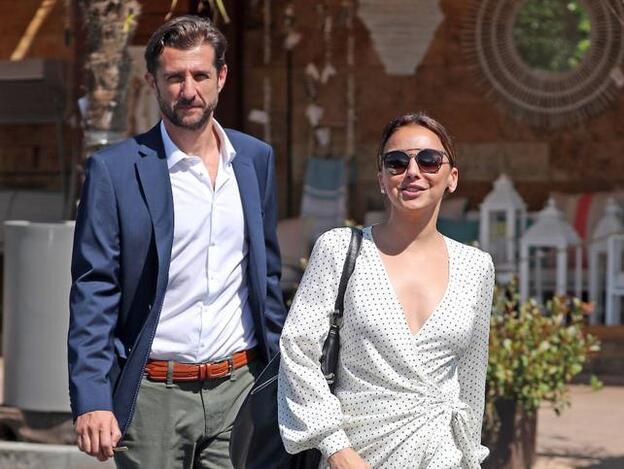El futuro marido de Chenoa entra en la Lista Forbes de los mejores médicos de España