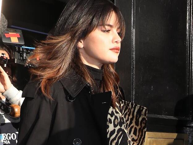 Selena Gómez desvela cuál será el corte de pelo de 2020 con su último cambio de look