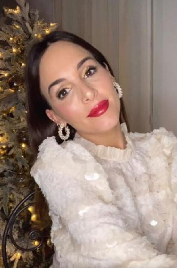 Rocío Osorno apuesta por las lentejuelas para un look de fiesta (pero no son como te esperas)