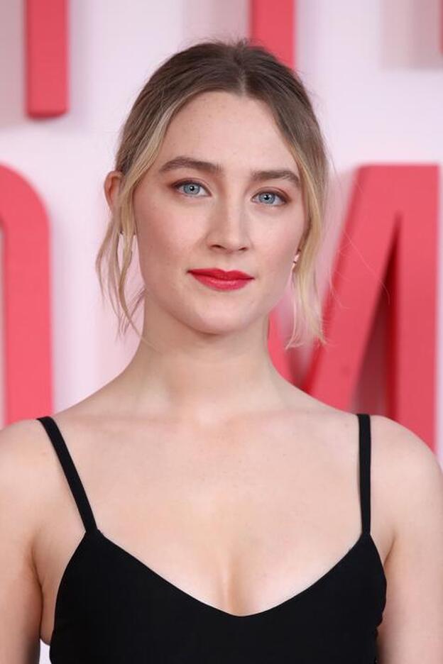 Saoirse Ronan: "Me educaron para que la fama no se me subiera a la cabeza"