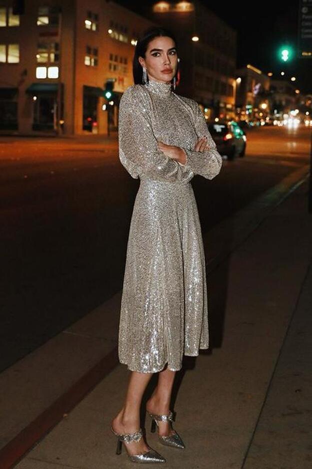 Las lentejuelas vuelven pisando fuerte esta Nochevieja (y son perfectas para reciclar en looks de fiesta)