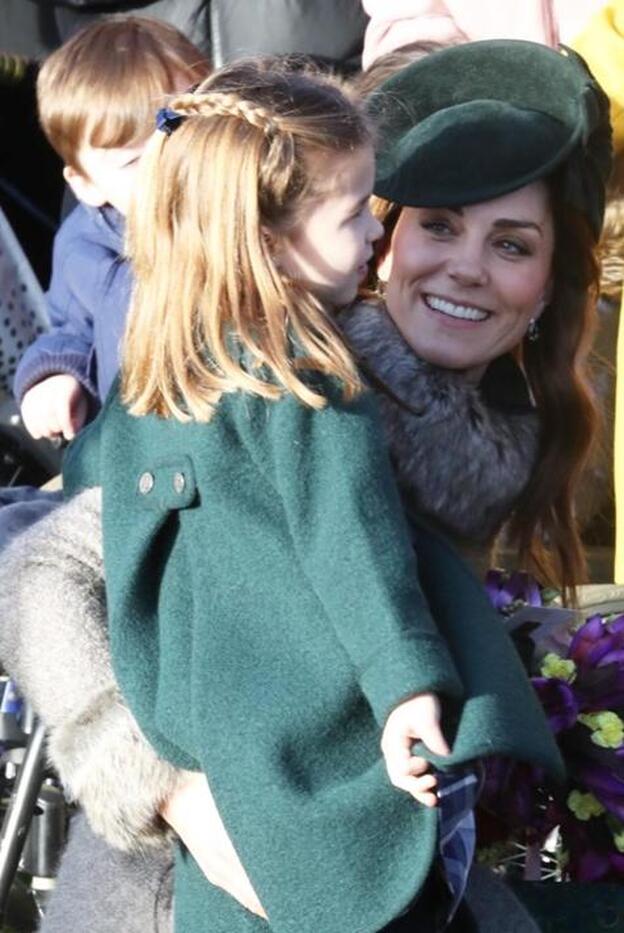 Los orígenes españoles del último abrigo de la princesa Charlotte de Inglaterra