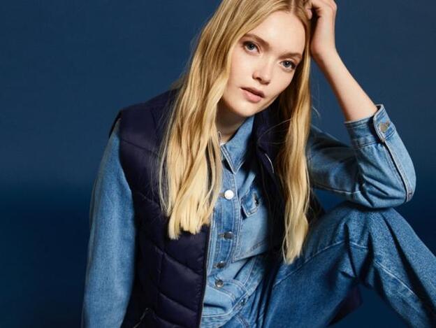 ¿Unos vaqueros cómodos, que estilizan y hacen tipazo? Están en Lefties y cuestan menos de 20 euros