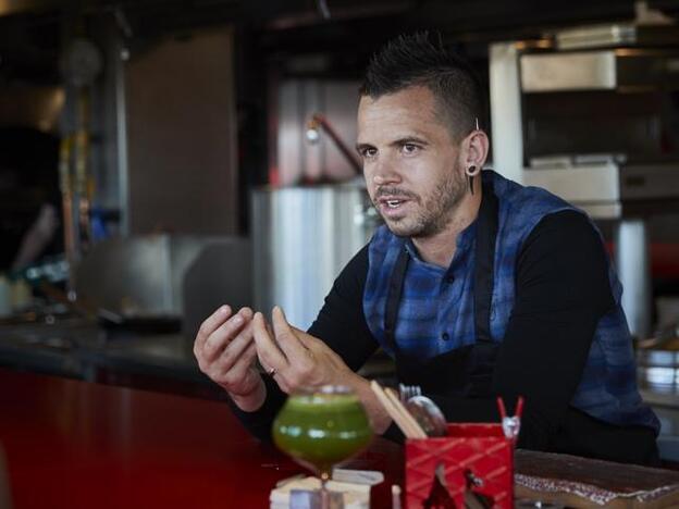 Dabiz Muñoz anuncia que posará con el vestido de Cristina Pedroche de las pasadas Campanadas con esta foto