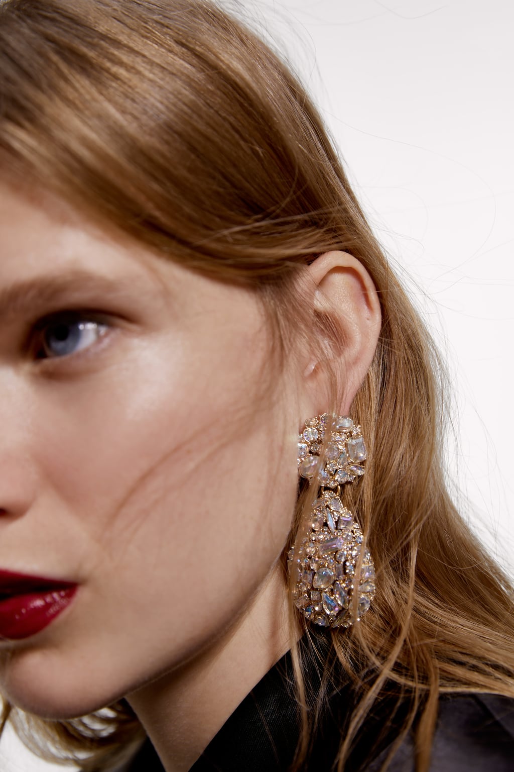 Zara tiene los complementos joya más bonitos de las rebajas y cuestan menos de 10 euros