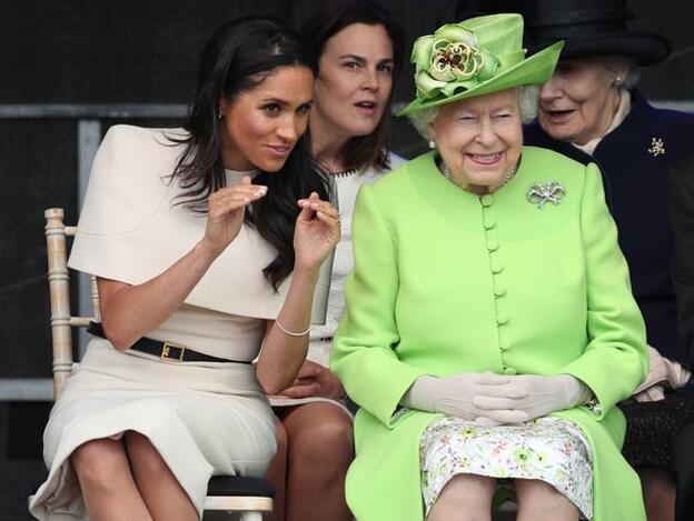 En medio de la polémica del 'Megxit', ¿hay un mensaje oculto a la Reina Isabel en el primer look de Meghan Markle en Canadá?