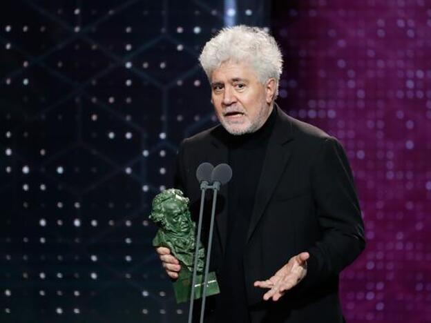 El mensaje de Pedro Almodóvar a Pedro Sánchez en los Premios Goya