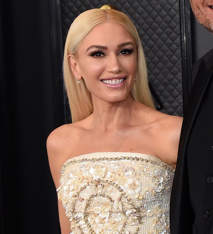 De Dua Lipa a Ariana Grande: los mejores look de maquillaje y los peinados más espectaculares de los Grammy