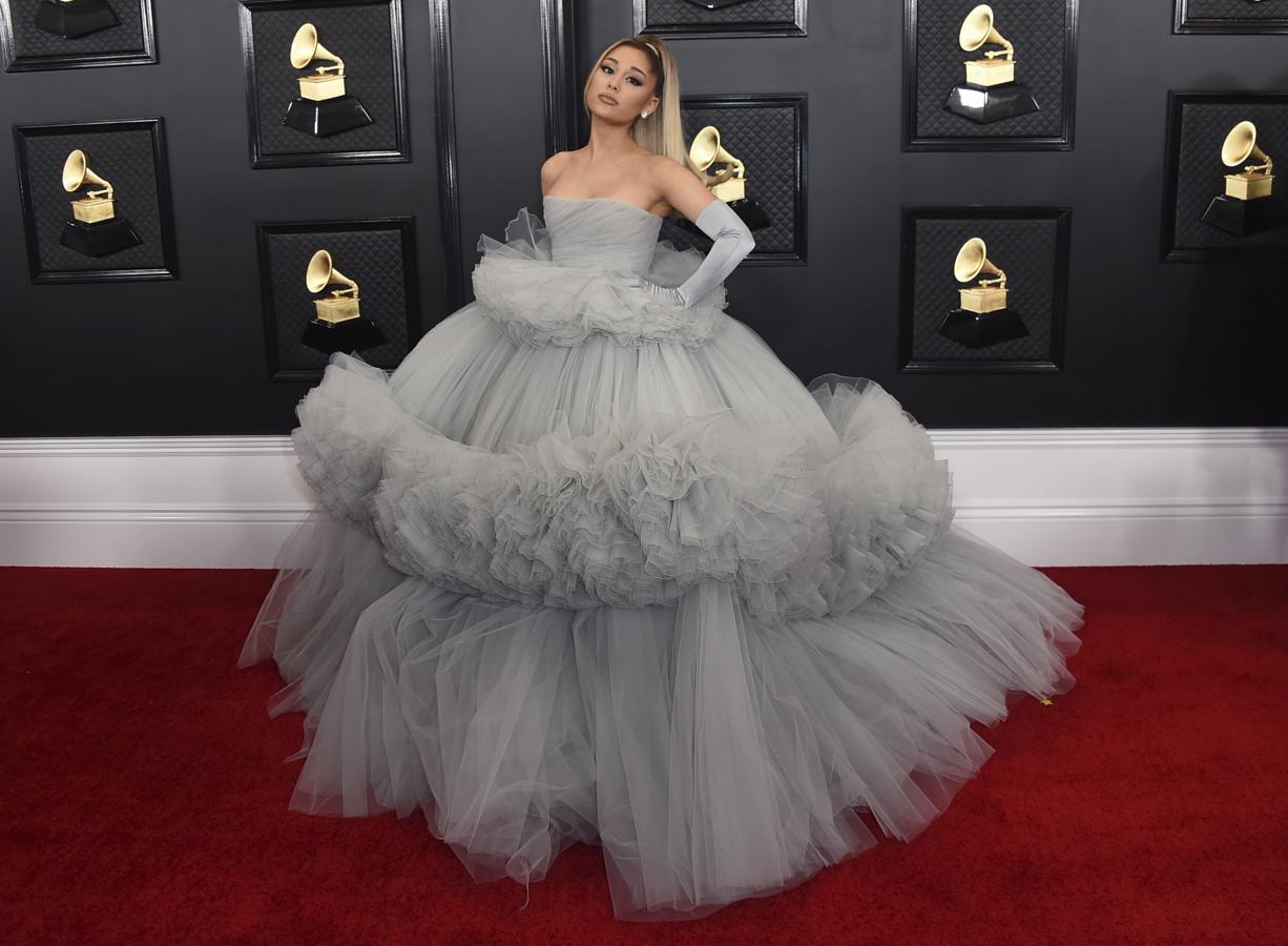 Premios Grammy 2020: los mejores looks de la alfombra roja
