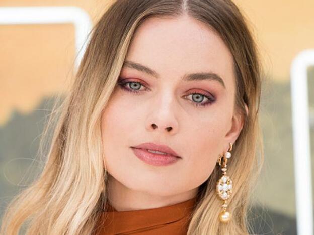 De Úrsula Corberó a Margot Robbie: los mejores trucos de alfombra roja de los peluqueros de las famosas