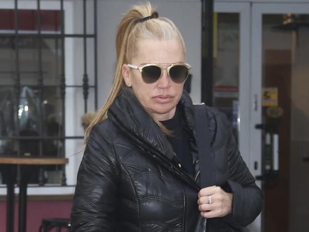 Belén Esteban, destrozada, da el pésame a la familia de Fran Álvarez