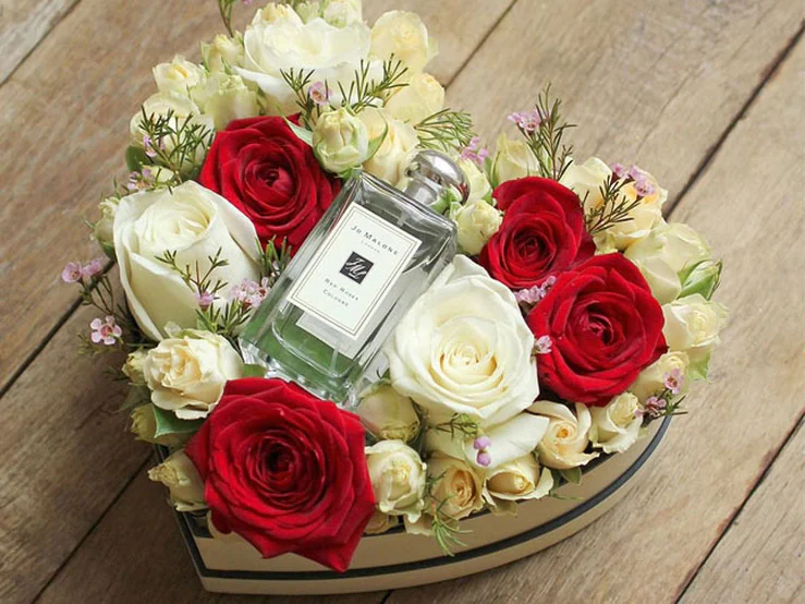 Los 17 perfumes más románticos que te pueden regalar este san Valentín