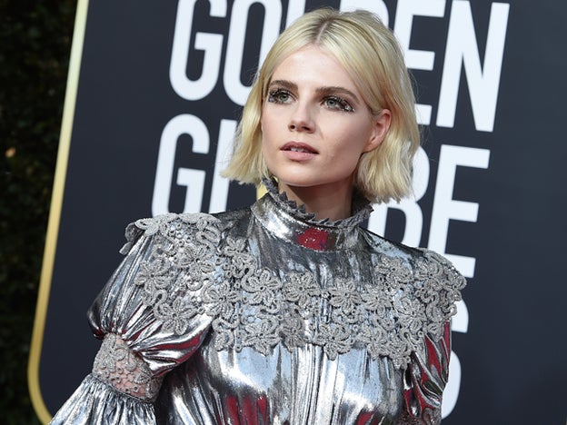 ¿Sabías que también puedes usar la sombra de ojos a modo de esmalte de uñas?