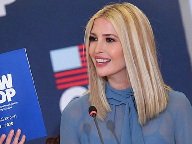 Ivanka Trump rescata las mechas gruesas de los años noventa para su cambio de look de pelo