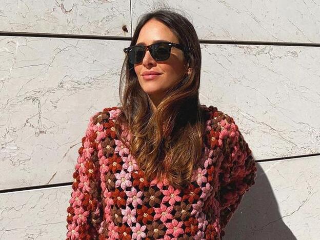 Rocío Osorno confirma el estampado de flores con estas dos prendas low cost