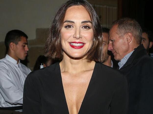 Tamara Falcó tiene el mono negro con el que acertarás seguro en tu look de invitada