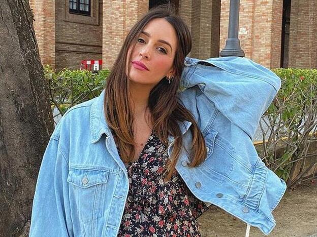 Los trajes ahora se llevan con chaleco y este de Zara que ha llevado Rocío Osorno es perfecto