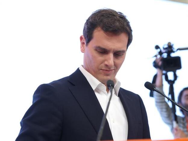 Albert Rivera regresa a la empresa privada tras su fichaje por un bufete de abogados. Pincha sobre la foto para ver los famosos que serán padres en 2020./gtres.