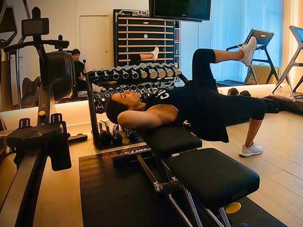 La rutina de ejercicios para glúteos y piernas de Paula Echevarría, explicada por su entrenador