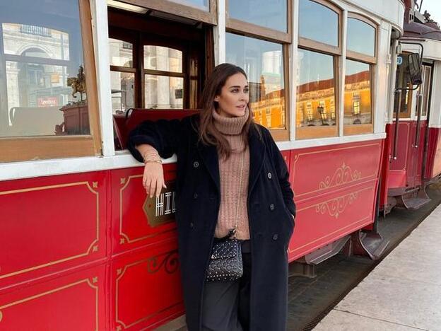 El denim sobre denim se convertirá en tu uniforme, palabra de Vicky Martín Berrocal (que también ha caído rendida a la tendencia)