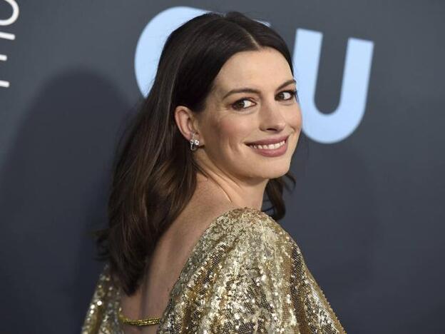 Anne Hathaway, una salida del armario y un cambio de confesión religiosa a nivel familiar