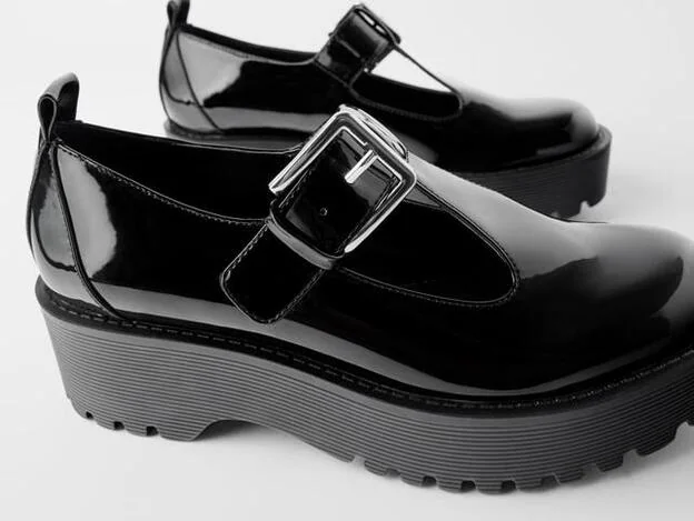 Profesión neutral conectar Estos zapatos chunky de Zara y Bershka son ideales para ganar altura y  estilo esta primavera | Mujer Hoy