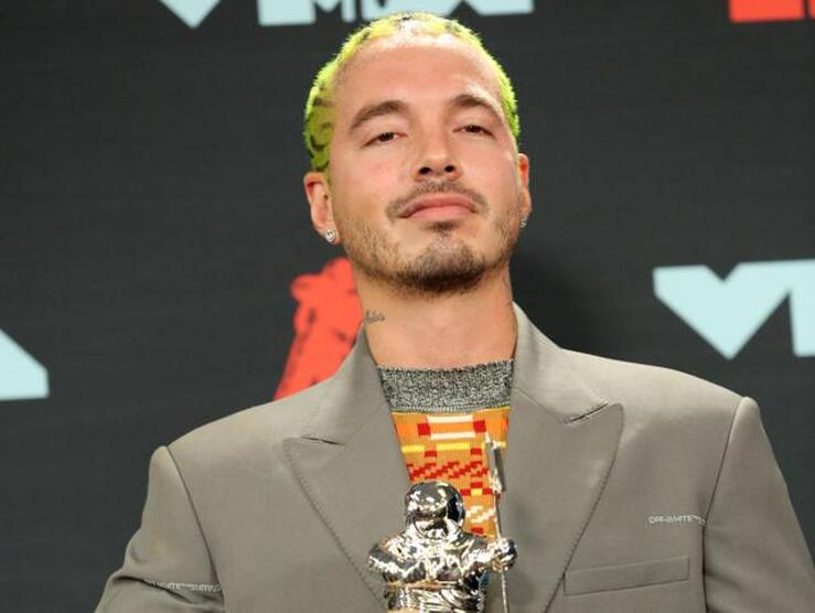 J Balvin y otros famosos y personajes públicos que han dado positivo por coronavirus