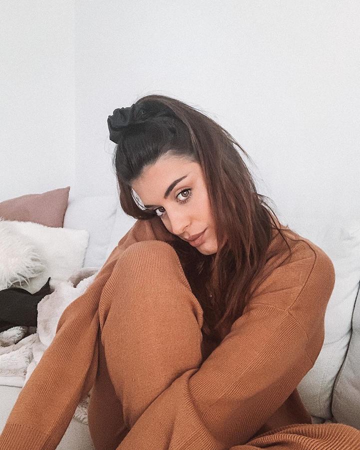 Los looks cómodos con los que famosas e influencers nos recomiendan quedarnos en casa