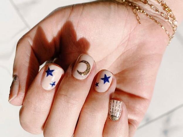 Todas las razones por las que NO te puedes pintar (ni morder) las uñas mientras dura la emergencia del coronavirus