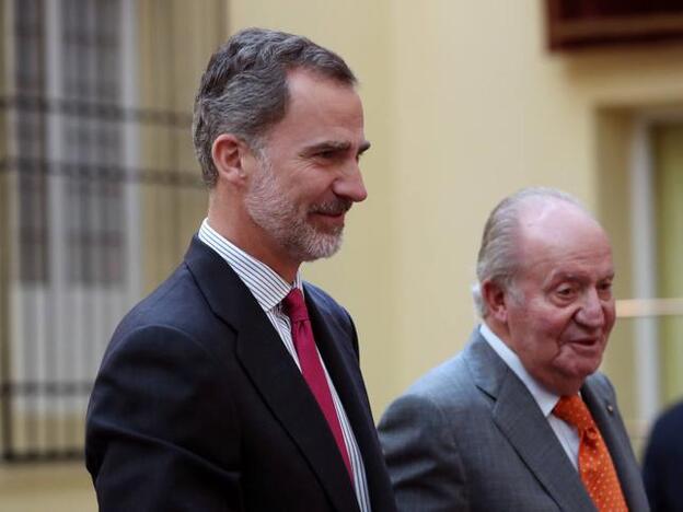 El Rey Felipe rompe con su padre, don Juan Carlos: renuncia a la herencia y le retira la asignación anual