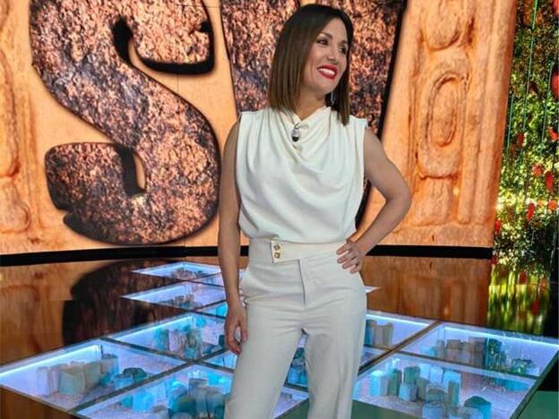 El look total white sigue siendo tendencia y Nagore Robles lo demuestra con su último estilismo