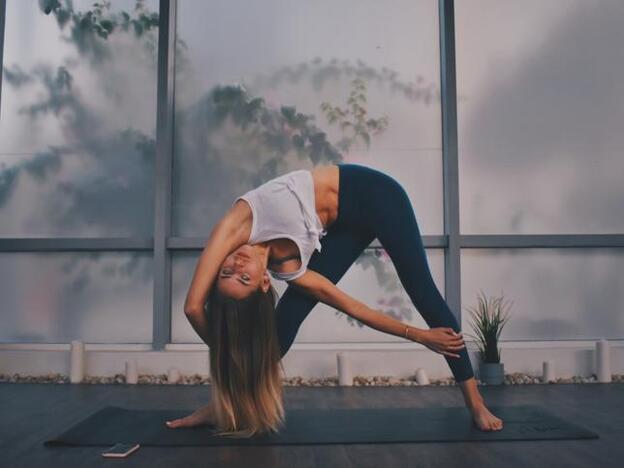 #mujerhoyencasa recomienda: yoga en casa
