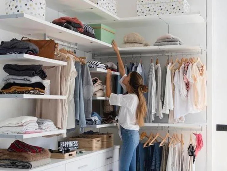 8 ideas para organizar tu armario vistas en Pinterest Mujer Hoy