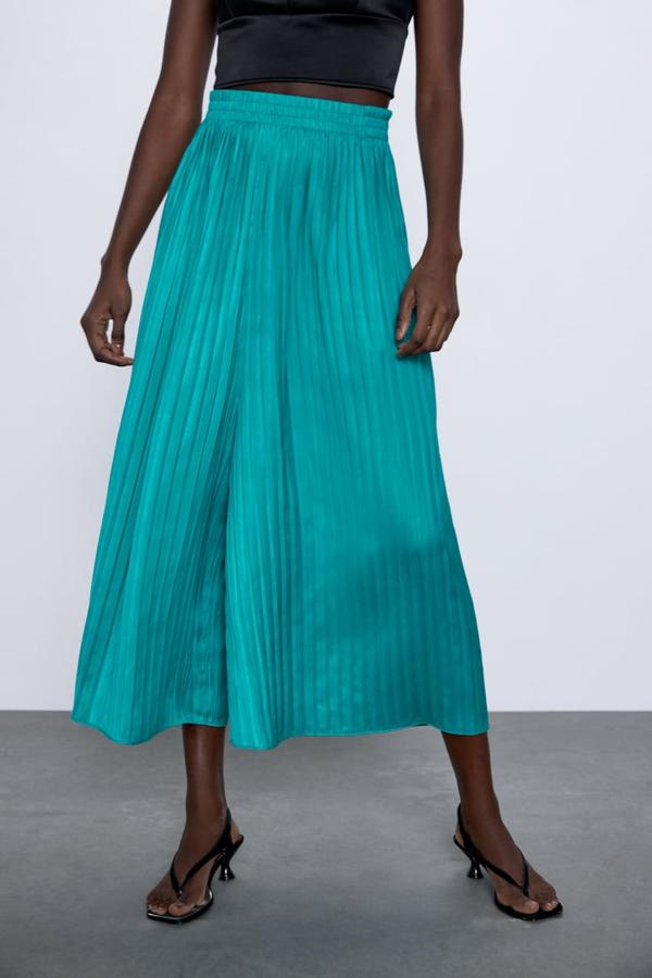 Pantalones de colores low cost: disfruta del arcoíris en tu armario