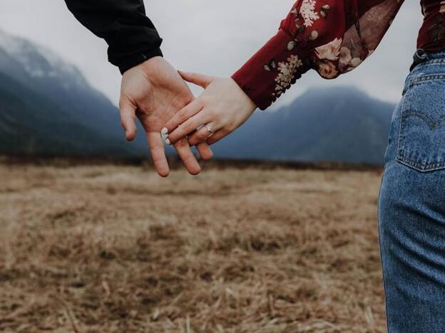 ¡Belleza muy solidaria! Geles desinfectantes, guantes y donaciones, así ayudan las firmas de cosmética a frenar el coronavirus