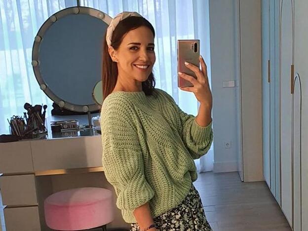 Paula Echevarría se ha hecho con la minifalda de Zara perfecta para disimular la tripa