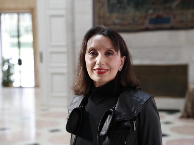 El gesto de Luz Casal con las personas aisladas en soledad: llamar, uno a uno, a quien lo solicite