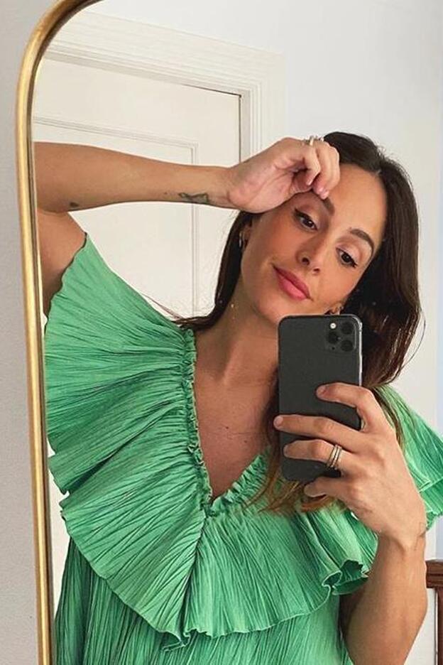 El vestido verde de Zara con el que Rocío Osorno nos ha conquistado esta cuarentena