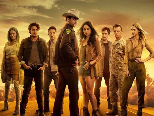 #Mujerhoyencasa recomienda: engánchate a una serie mala, Roswell New Mexico