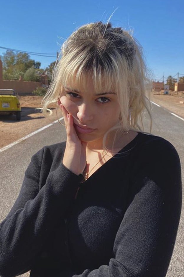 Tenemos la prueba: Dora Postigo ha heredado todo el carisma rebelde de los Bosé